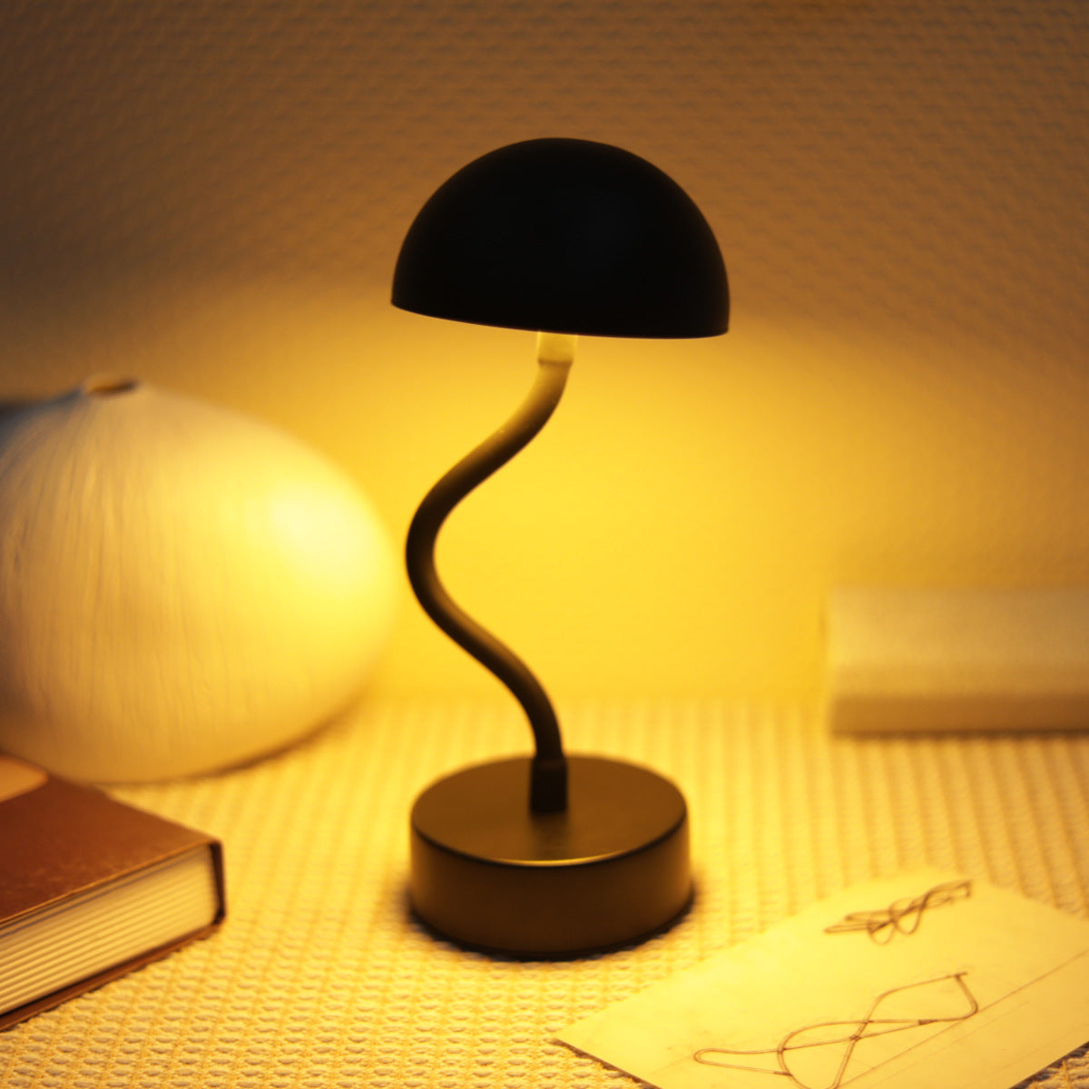 Creative Mushroom Table Lamp